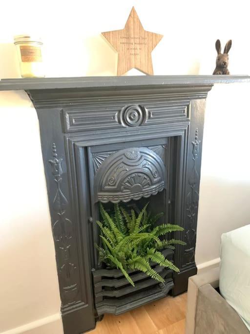 Renovated Miner'S Cottage - Family & Dog Friendly Abertillery 외부 사진