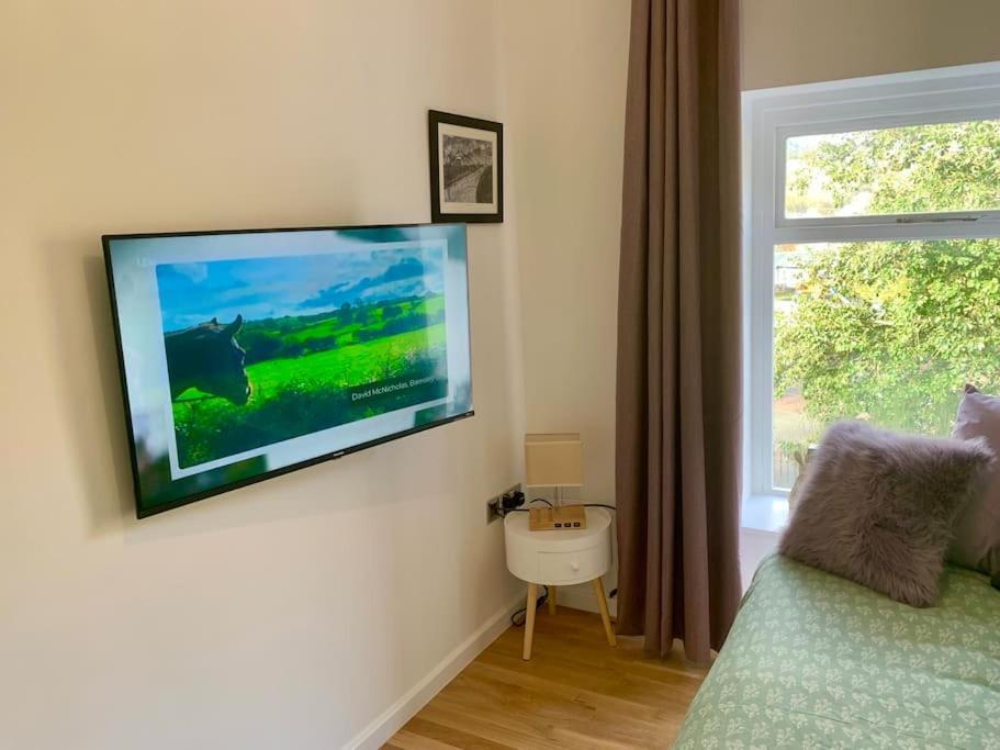 Renovated Miner'S Cottage - Family & Dog Friendly Abertillery 외부 사진